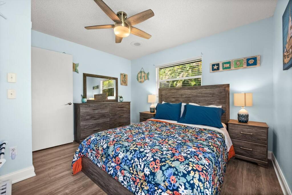 Sunny Oasis Getaway -Heated Pool-Mini Golf-Near Beach Нокомис Екстериор снимка
